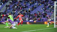 Stuani es la salvación de un Girona que ya roza la permanencia tras ganar en Valladolid