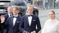 Los príncipes Haakon y Mette-Marit de Noruega alejan a sus hijos antes del juicio a Marius Borg