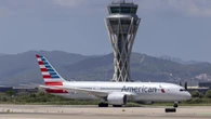 El efecto Trump obliga a las aerolíneas a bajar precios para volar a EE.UU.