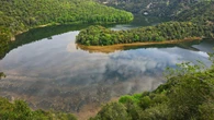 El río Ter luce como un pequeño Amazonas