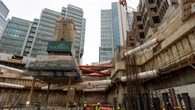 Una torre de siete siglos de Londres queda suspendida en el aire para construir un rascacielos