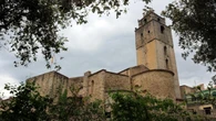 El pueblo medieval de Sant Llorenç de la Muga aún se puede visitar sin turismo de masas