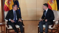 Encuesta: ¿Apruebas el pacto de “prioridad nacional” entre PP y Vox?