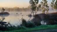 Humo ártico en el embalse romano de Proserpina