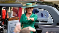 Sarah Ferguson asegura que Isabel II le habla a través de sus perros