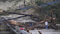 Se elevan a 52 las víctimas mortales por las inundaciones en Texas, entre ellas 15 menores