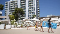 Los trabajadores de hostelería convocan cinco días de huelga en Baleares en plena temporada