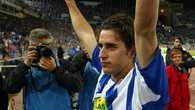 Coro busca sucesor a su heroico gol