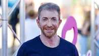 Pablo Motos, presentador, 59 años: “Mi cena lleva proteína, suero de leche, cacao, lino, mucho lino, es alpiste. También medio paquete de fresas y leche de avena”