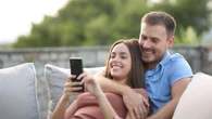 Un estudio global indica que crecen las parejas formadas en internet, pero son más infelices
