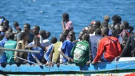 Un tercio de los españoles ve la inmigración como una clara amenaza