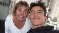 Marc Márquez “traiciona” a su hermano y lo comparte en redes: “He convencido a nuestra madre para que se cambie de bando y ahora quiere que gane yo”