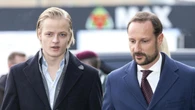 Las nuevas vacaciones de Marius Borg junto al príncipe Haakon de Noruega en Portugal