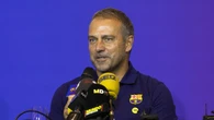 Flick: “Tenemos muchas posiciones dobladas y no es fácil manejarlo, pero queremos que sea así”