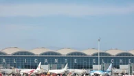Un dron paraliza durante una hora el aeropuerto de Alicante-Elche