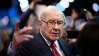Warren Buffett advierte que el comercio puede convertirse en un “acto de guerra”