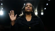 Lisa Cook denuncia ante el tribunal que Trump la despide por no bajar los tipos