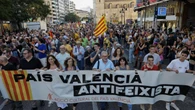 La futura ley de señas de identidad prohibirá dar ayudas a quienes equiparen valenciano y catalán
