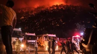 Cuatro muertos y miles de evacuados en Turquía a causa de cuatro incendios simultáneos
