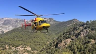 Sale de caza por Girona, un jabalí le embiste, le deja herido de gravedad y termina rescatado por un helicóptero