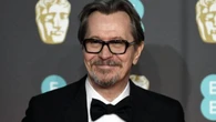 Gary Oldman, 67 años, actor: “Llegué a creer que no podría pasar ni medio minuto sin beber alcohol”