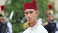 El hijo del rey de Marruecos, Mulay Hasán, navega por el Estrecho escoltado por motos de agua