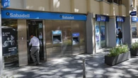 La prima de la opa del BBVA al Sabadell llega al tramo final cerca del 2%