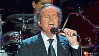 El entorno de Julio Iglesias anuncia la retirada definitiva de los escenarios