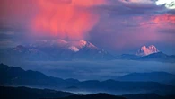 El maravilloso amanecer lleno de magia de la Serra d'Ensija y el Pedraforca