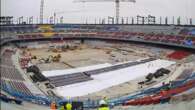 El Barça avanza en la instalación del césped del Spotify Camp Nou