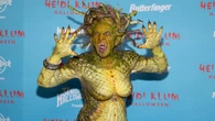 Heidi Klum se transforma en Medusa en su tradicional fiesta de Halloween
