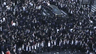 Ultraortodoxos rompen la ventana del coche de un diputado israelí y le arrojan basura