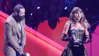 Taylor Swift arrasa en los MTV VMA y dedica un emotivo discurso a su novio, Travis Kelce: “Todo lo que toca se convierte en magia”