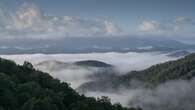 El espectáculo de las montañas humeantes