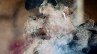 El váper desbanca al cigarrillo tradicional entre los adolescentes: el 60% ya lo usa