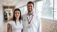 Bellvitge implanta una prótesis de mandíbula pionera para recuperar la simetría facial