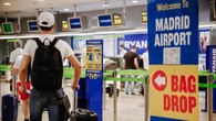 Le pillan con casi un kilo de cocaína escondido en un altavoz en el aeropuerto de Barajas y termina detenido