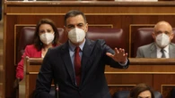 Sánchez defiende la valentía de los indultos frente a un Casado que exige su dimisión inmediata