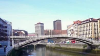 El héroe accidental que inspira al Bilbao Basket tras rescatar en la ría a un hombre de 72 años
