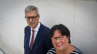 Mercè y Jan, testadores solidarios: “Donar en herencia a una oenegé es irse con principios”