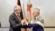 Barcelona firma un convenio de colaboración con la ciudad palestina de Ramala