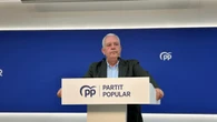El PP catalán lleva al territorio su “alternativa” al PSC y Vox en inmigración y seguridad