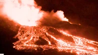 El volcán Kilauea de Hawái vuelve a entrar en erupción con fuentes de lava que superan la altura del Empire State Building