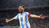 Un Messi superlativo se exhibe con Argentina: hat-trick y dos asistencias