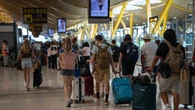 Los aeropuertos españoles logran en julio el récord absoluto con 32,7 millones de pasajeros