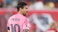 Messi abandona por lesión el partido con Necaxa en el minuto 11