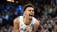 Wembanyama anuncia su retorno tras sufrir una trombosis: “Tuve el miedo de no poder volver a jugar al baloncesto”