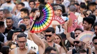 La marcha del Orgullo reivindica dos décadas de matrimonio igualitario