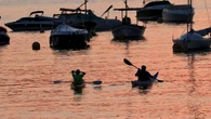 Abusaba de mujeres usando falsos paseos en kayak en Puerto Madryn