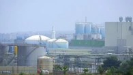 La gran industria seguirá pagando casi el triple por la luz que la francesa